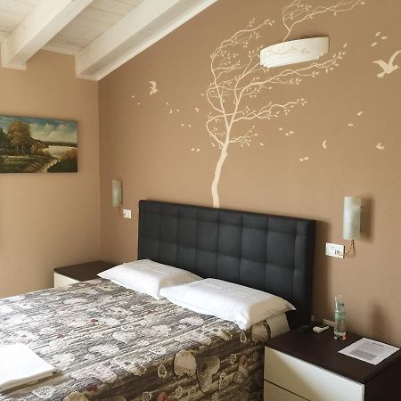 Bba2Passi Bed & Breakfast Marina di Massa Exterior foto