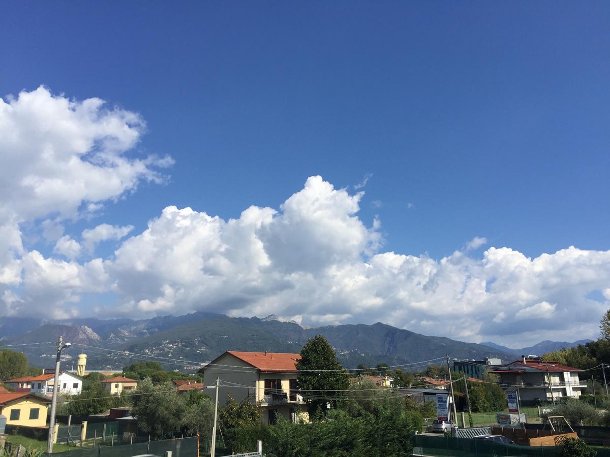 Bba2Passi Bed & Breakfast Marina di Massa Exterior foto