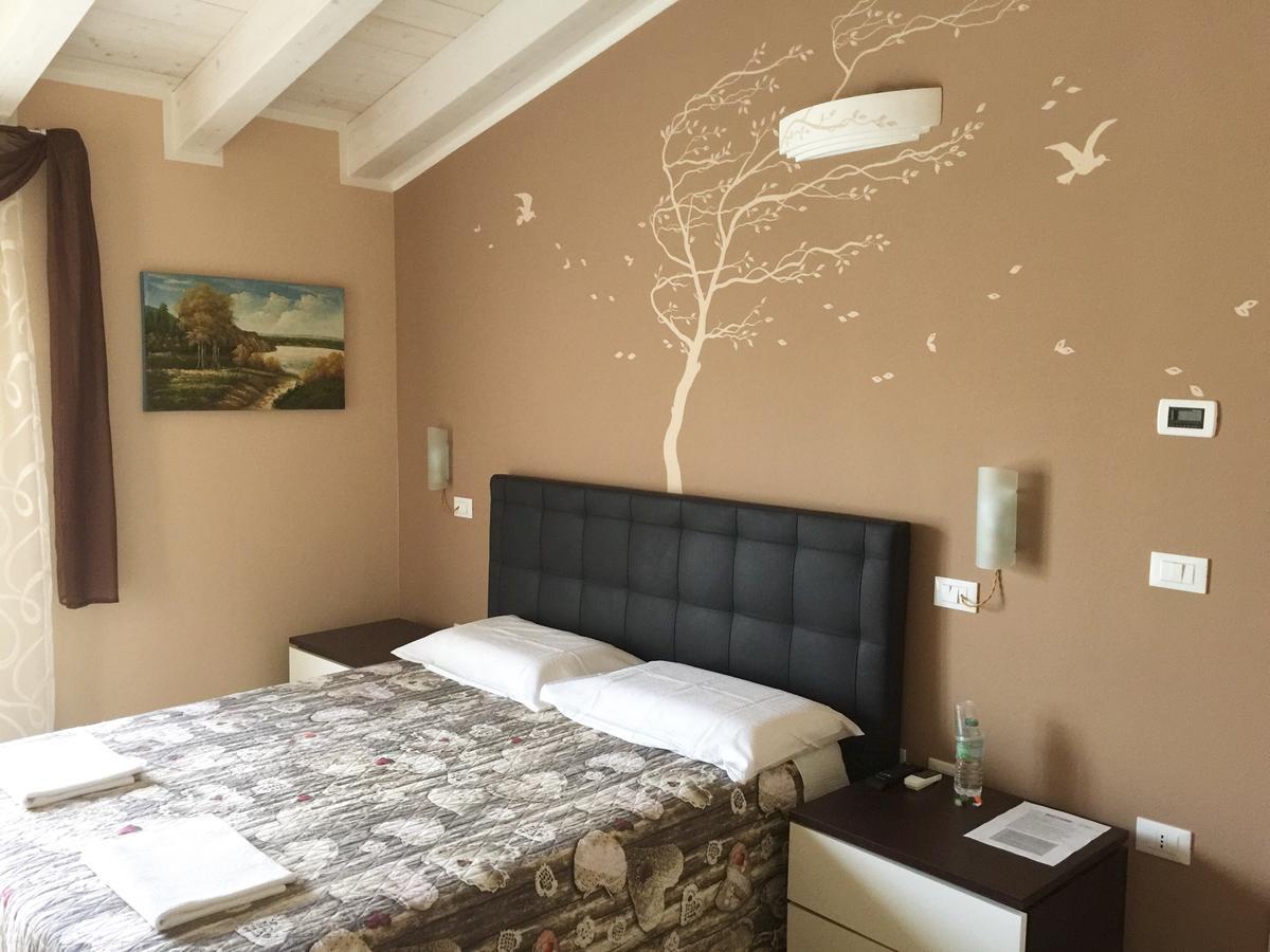 Bba2Passi Bed & Breakfast Marina di Massa Exterior foto